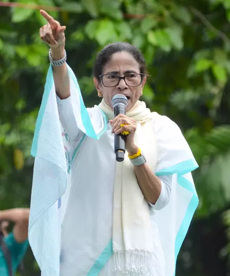 Former Bengal CM Mamata Banerjee threatens to stage protests in front of BJP leaders houses in Delhi